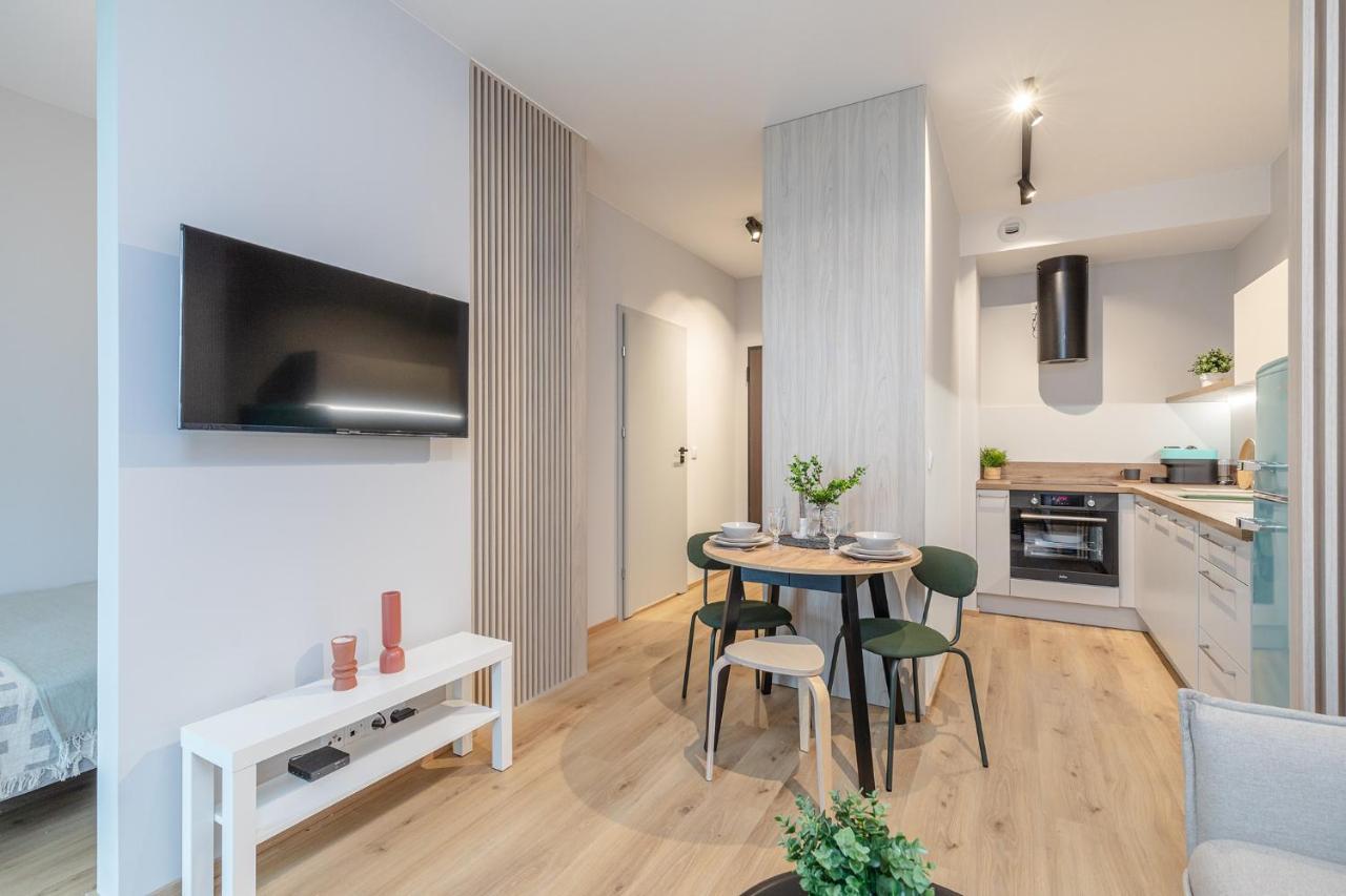 Superapart Konstruktorska 5E Варшава Экстерьер фото